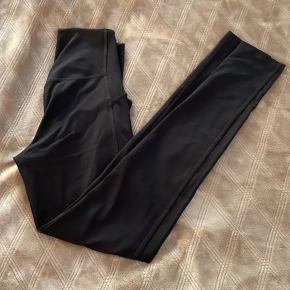 [SOLD] NWOT Girlfriend Collective XS Compressive High-Rise Pocket Leggings - Picture 3 of 4